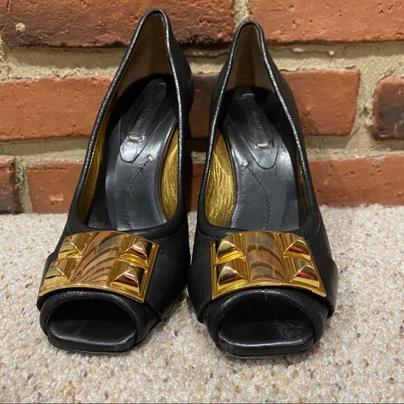 BCBGMaxazria Black Leather Block Heel Shoes sz 8.5 Gold Trim heel Peep Toe Shoes - Picture 10 of 11